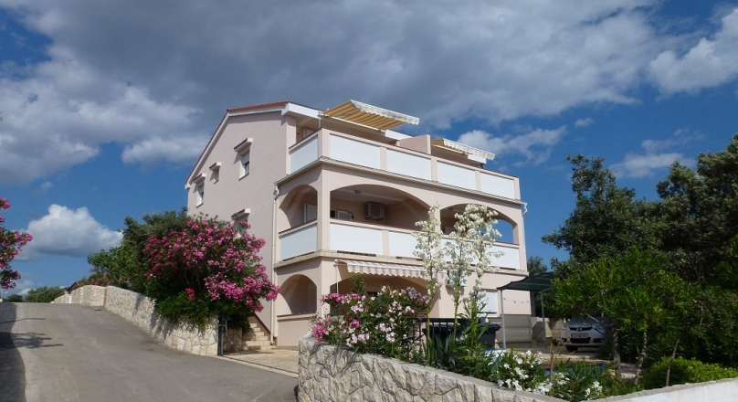 Apartmani Cikač I